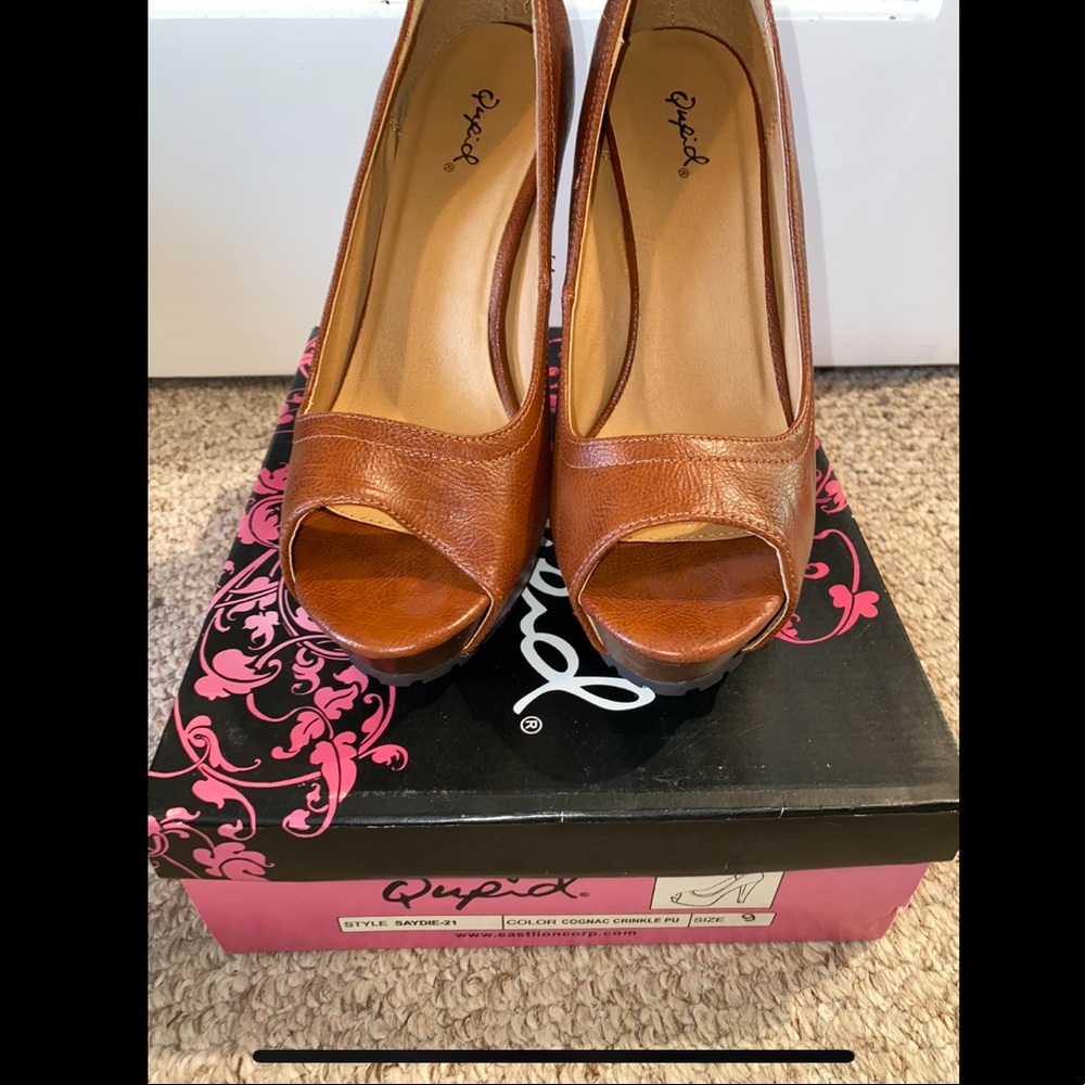 Brown heels